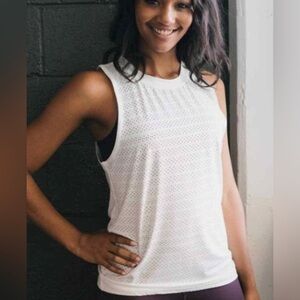 ZYIA Active White Chill Tank Size Small